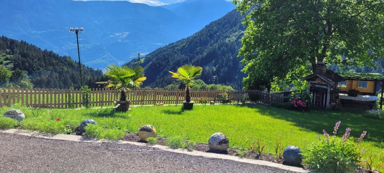 Waldhof Apartment Meltina Bagian luar foto